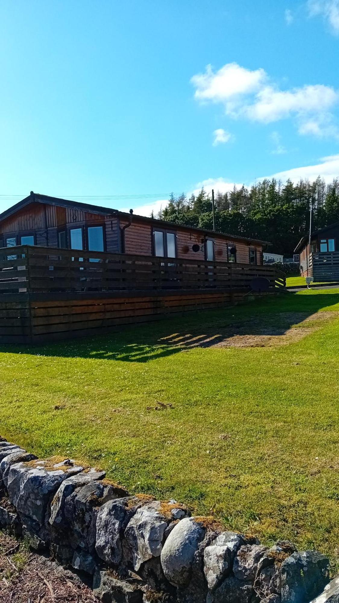 Baytree Lodge At Three Lochs Holiday Park, New Ask About Our Packages Birthday ,Anniversary,Family,Pamper Packages Available Balminnoch Екстериор снимка