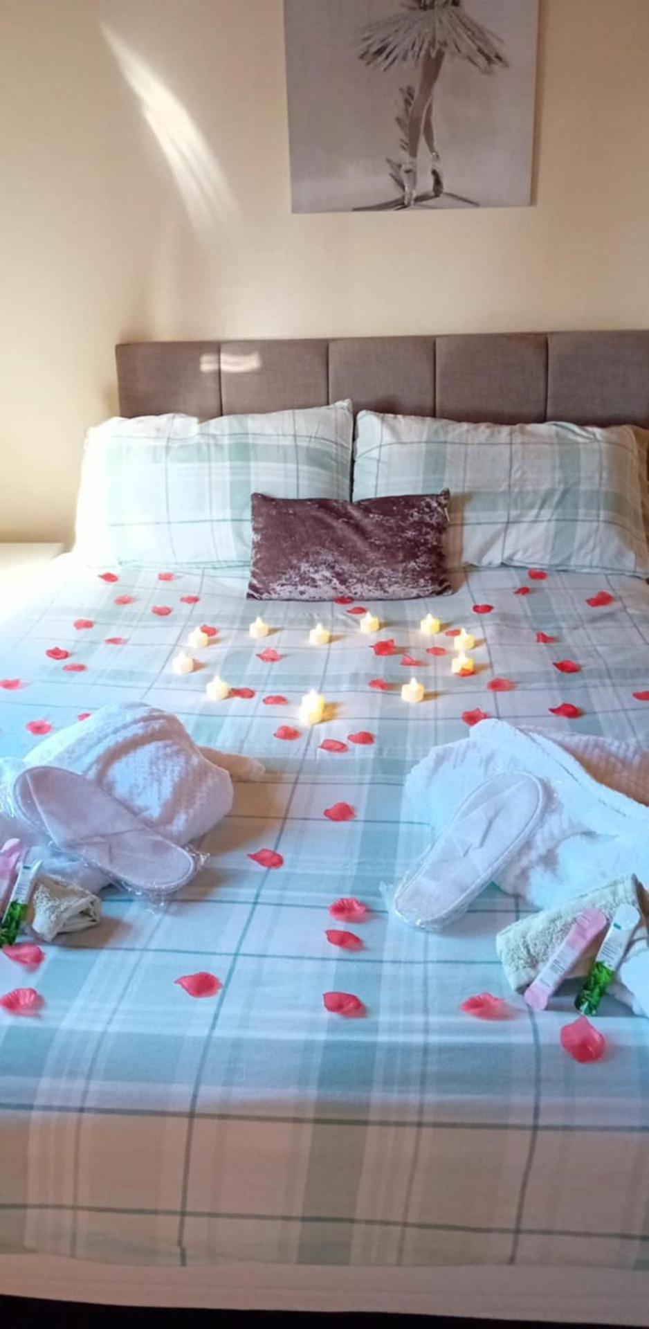 Baytree Lodge At Three Lochs Holiday Park, New Ask About Our Packages Birthday ,Anniversary,Family,Pamper Packages Available Balminnoch Екстериор снимка